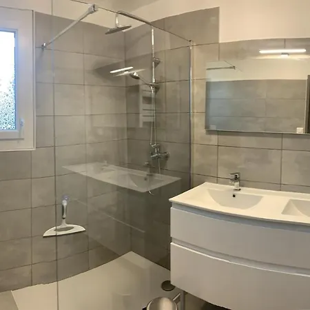 Apartman Boost Your Immo Six Fours Les Plages Le Mistral 252 *